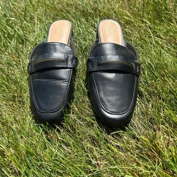 Black Mules - Picture 2 of 4
